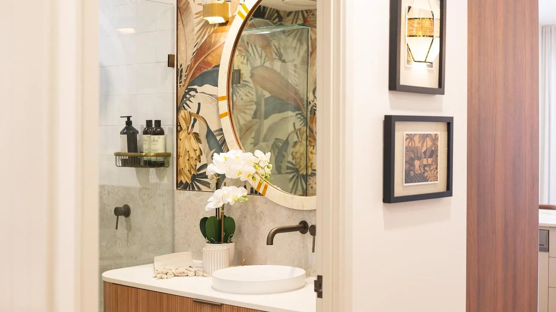Monsoon Luxury Apartment Port Douglas Australia