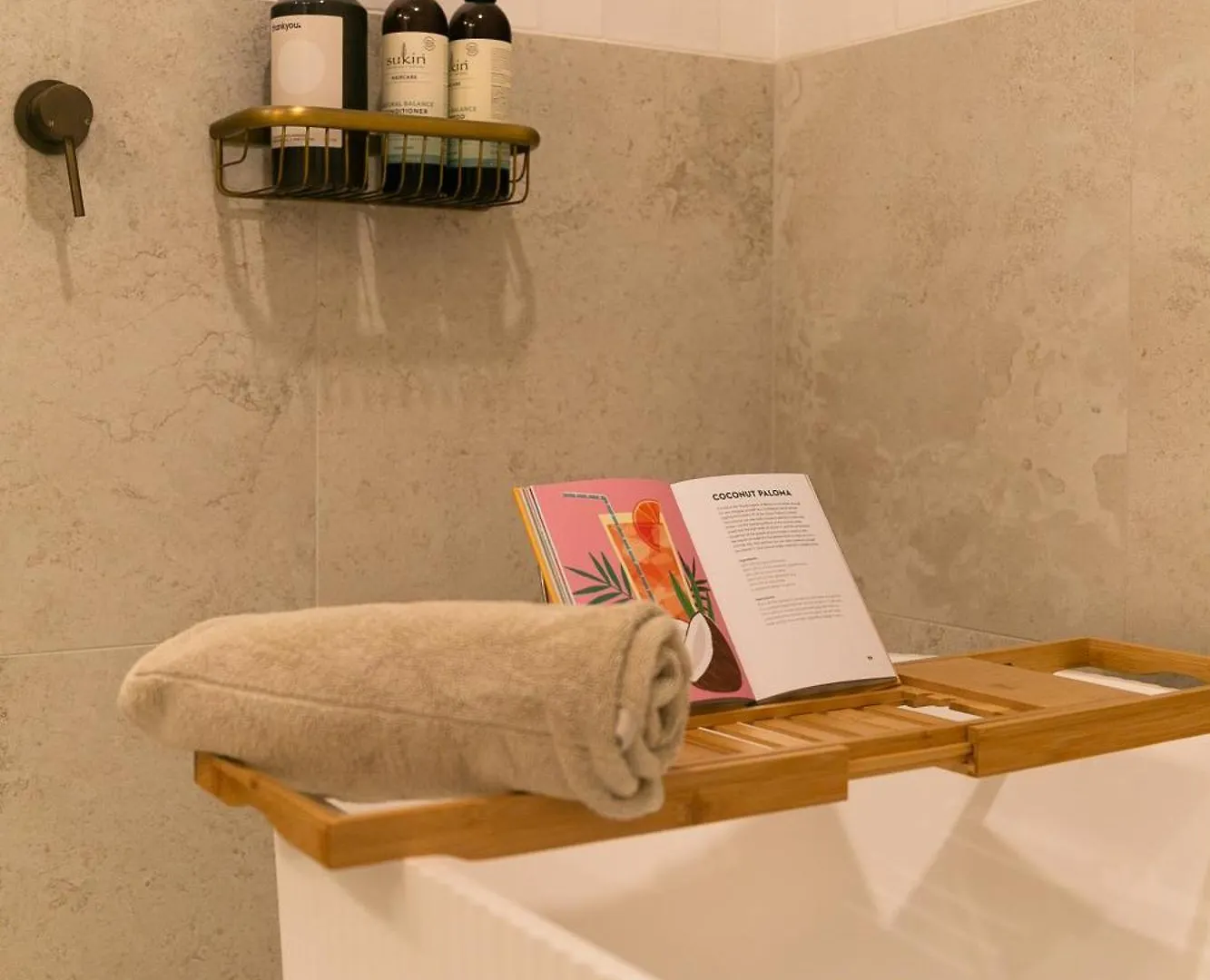Monsoon Luxury Apartment Port Douglas